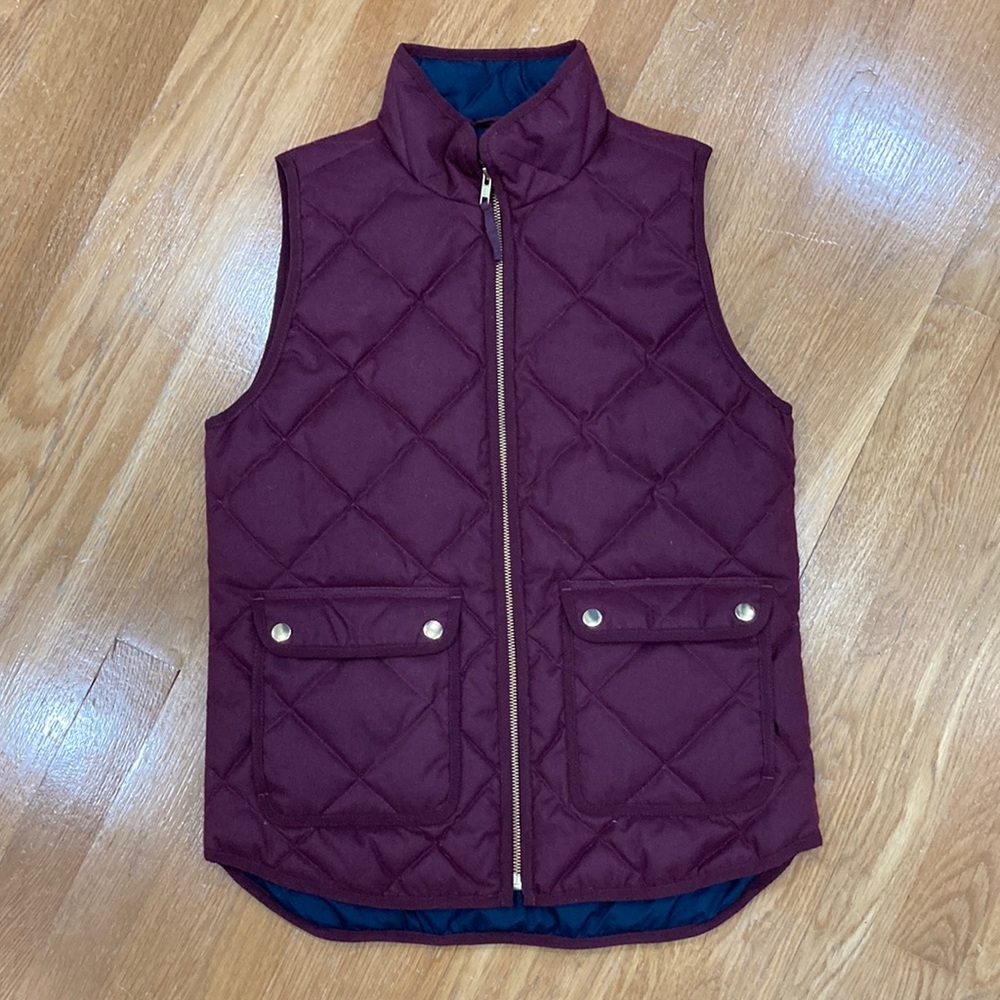 J. Crew Excursion Quilted Vest XS Burgundy